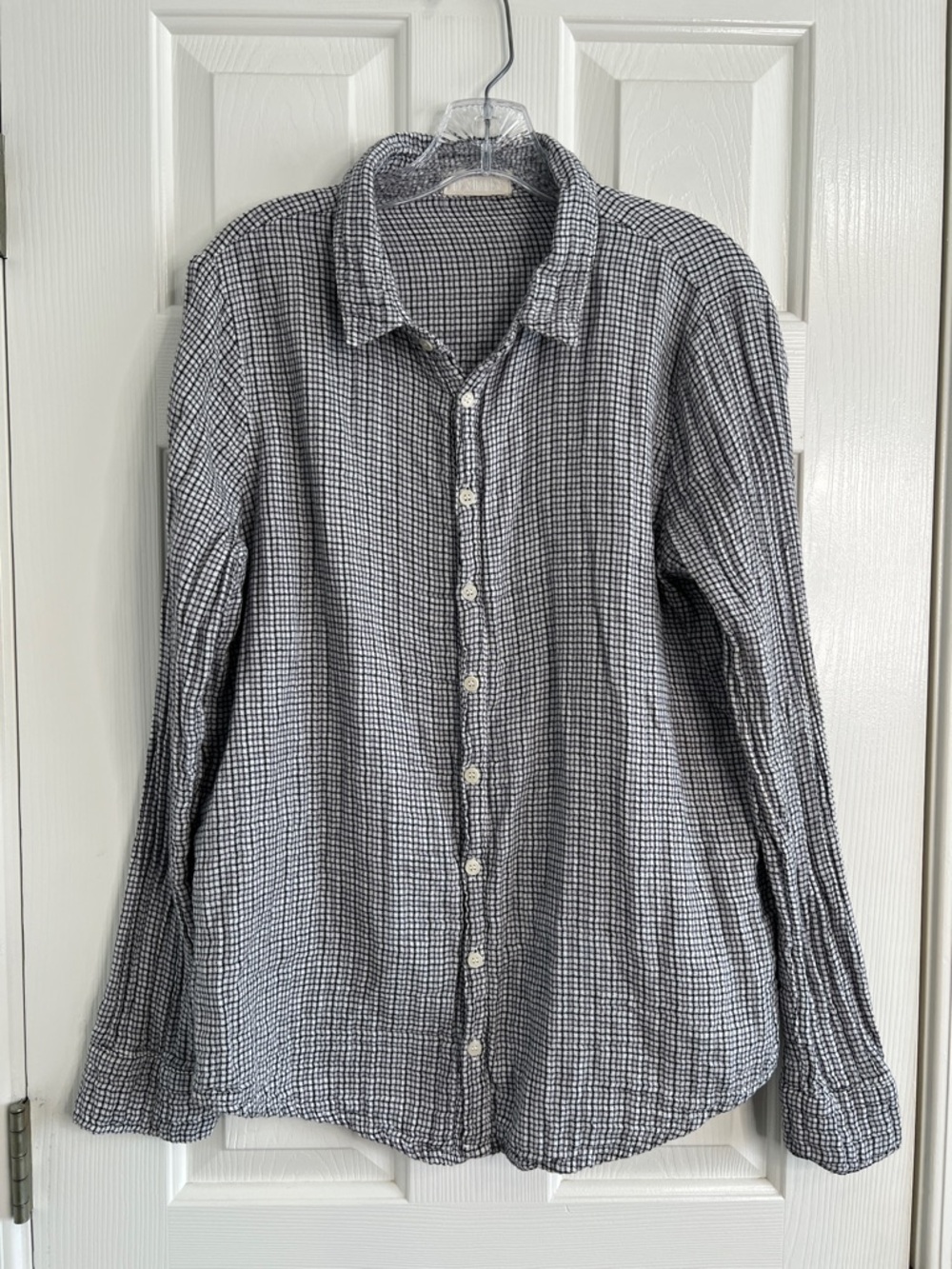 CP Shades black & white checkered long sleeve button down top size medium